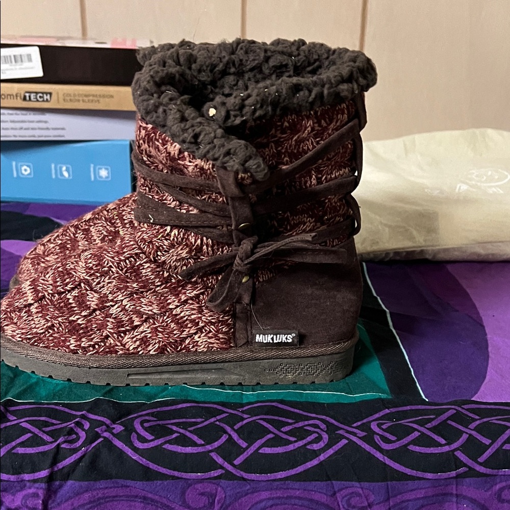 Muk Luks Women's Knit Winter Boots - Brown and Red